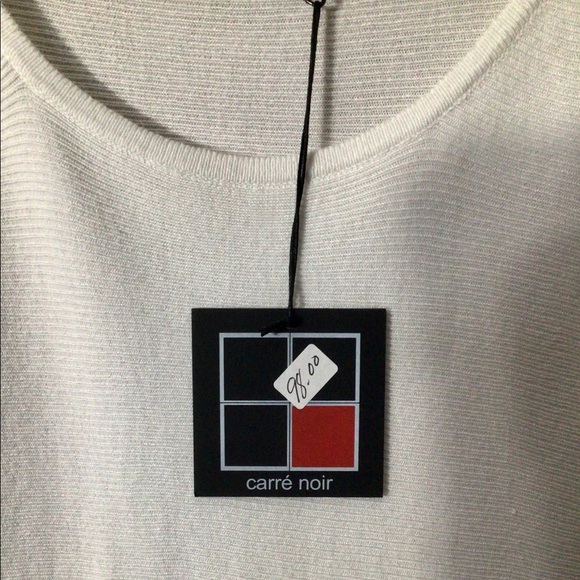 🎄Carre Noir sweater with bows & rhinestone sleeve - Picture 8 of 13